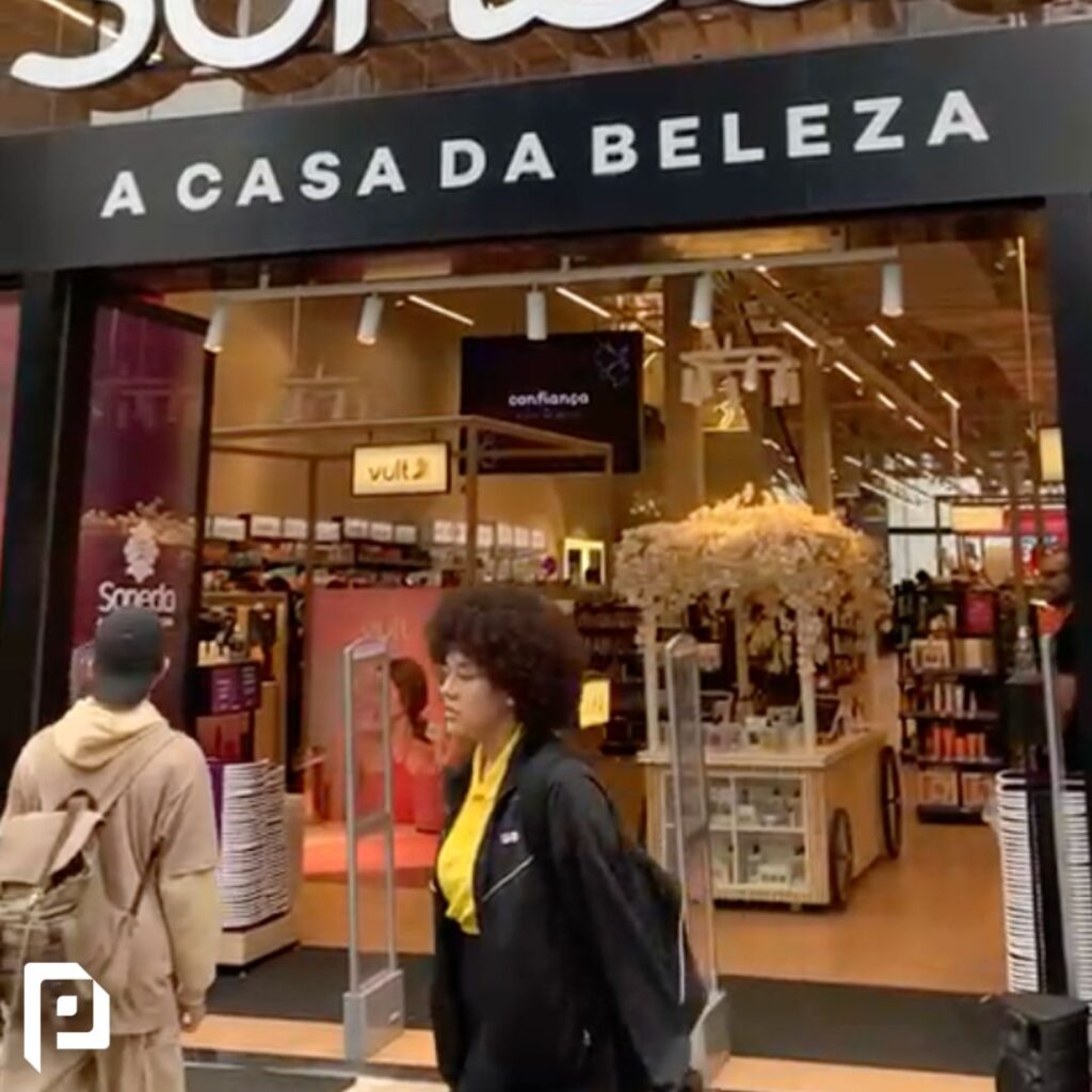 POSHER e Wella OPI na inauguração da Soneda Paulista